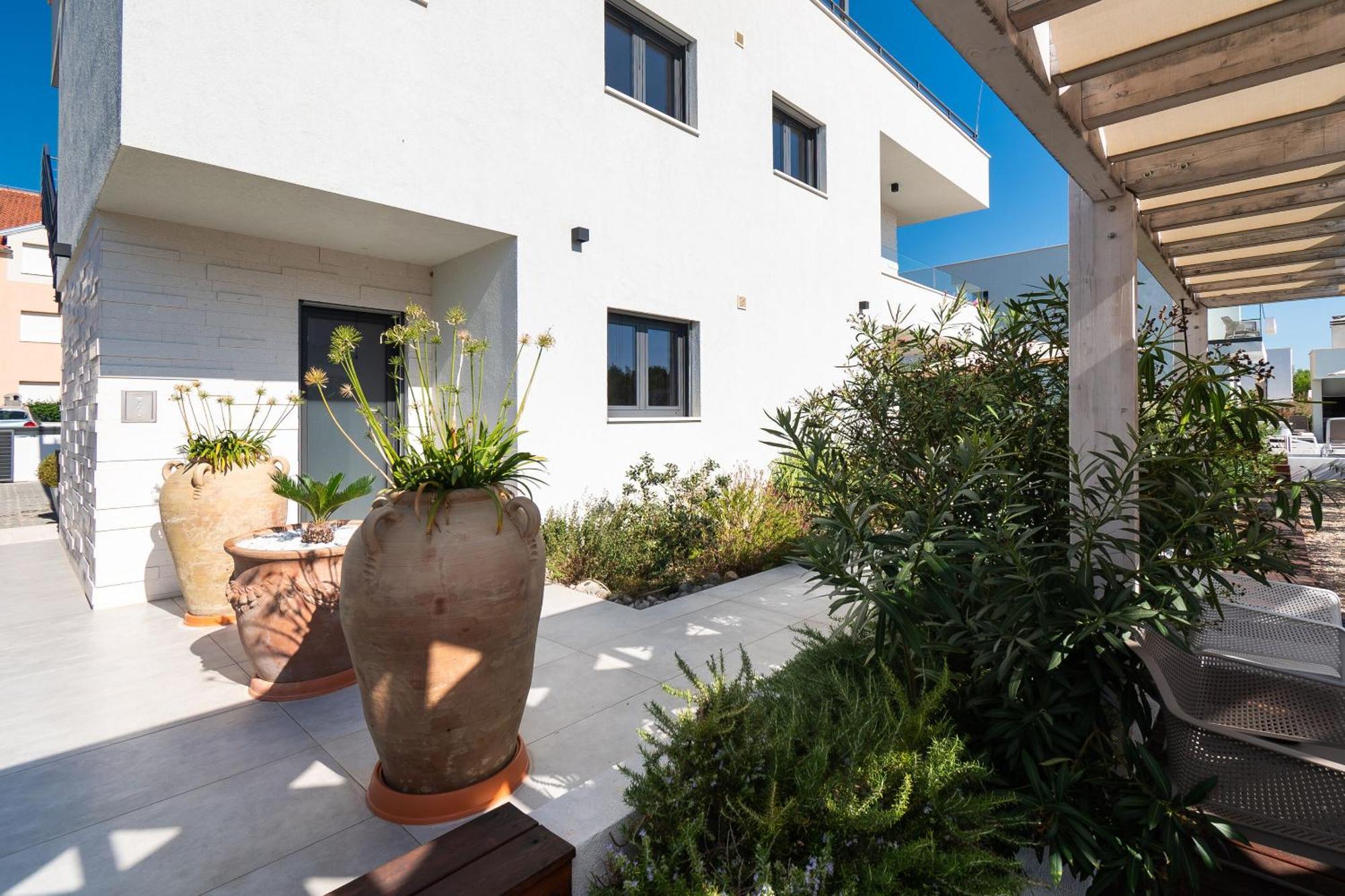 Apartments Villa Adriana I Срима Екстериор снимка