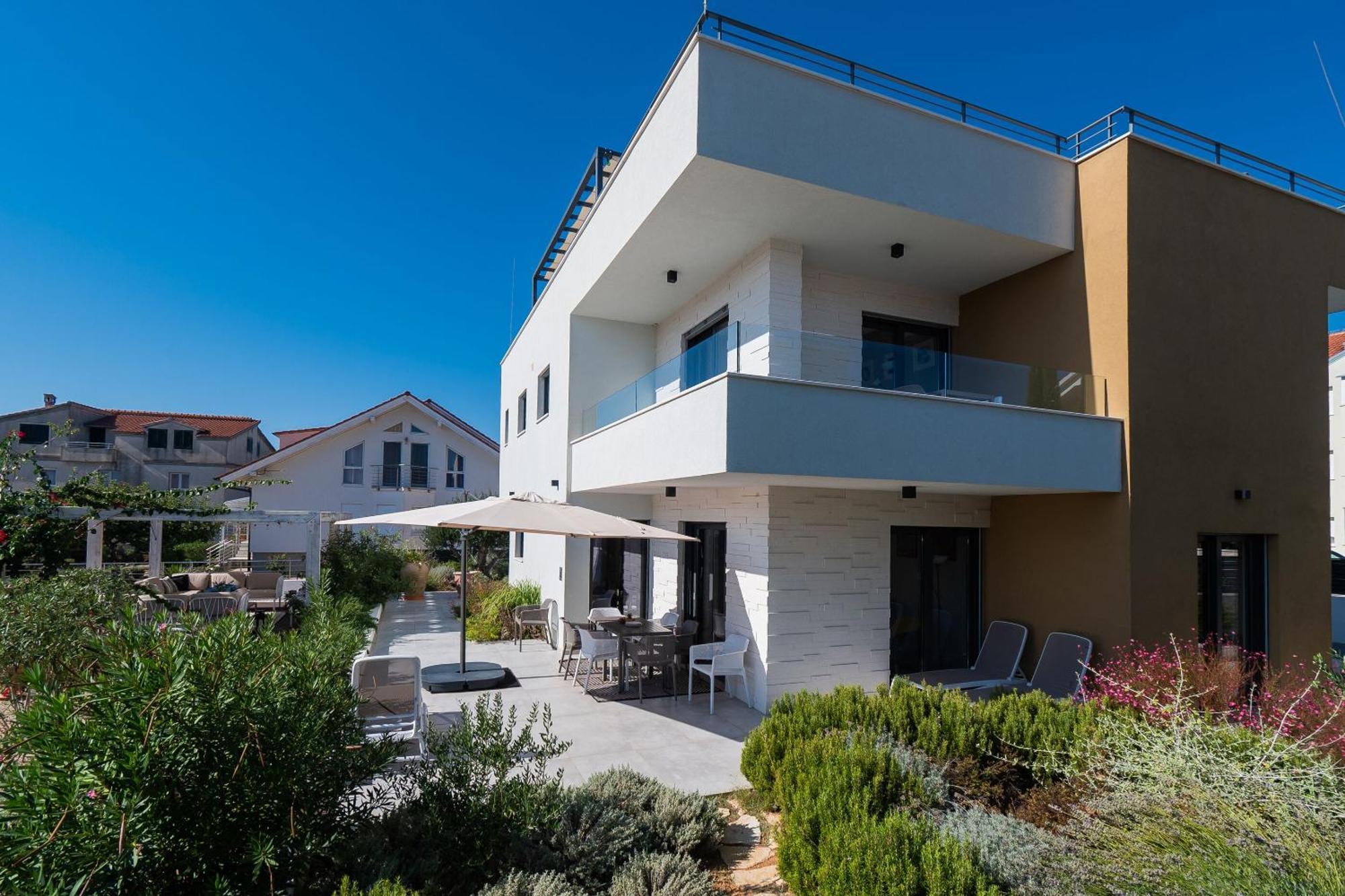 Apartments Villa Adriana I Срима Екстериор снимка
