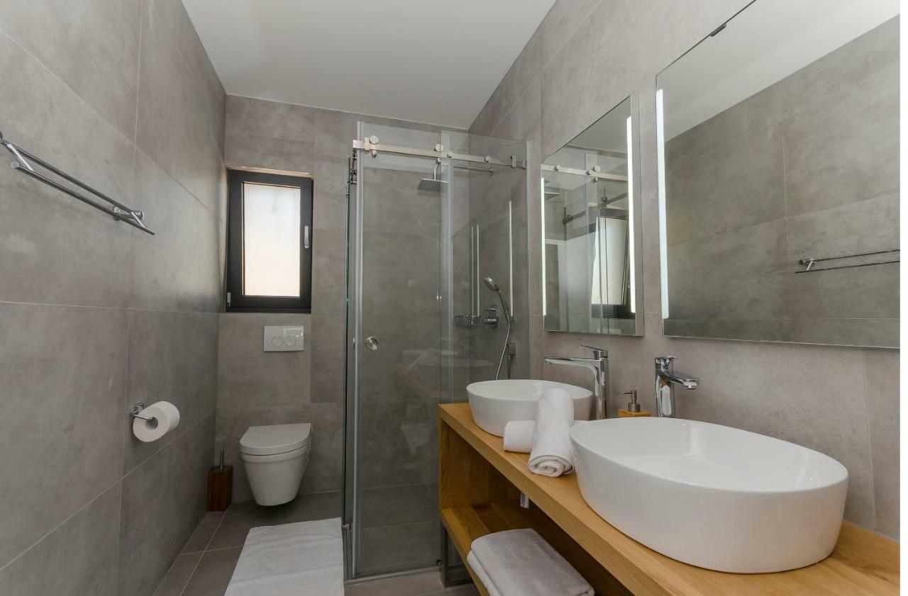 Apartments Villa Adriana I Срима Екстериор снимка